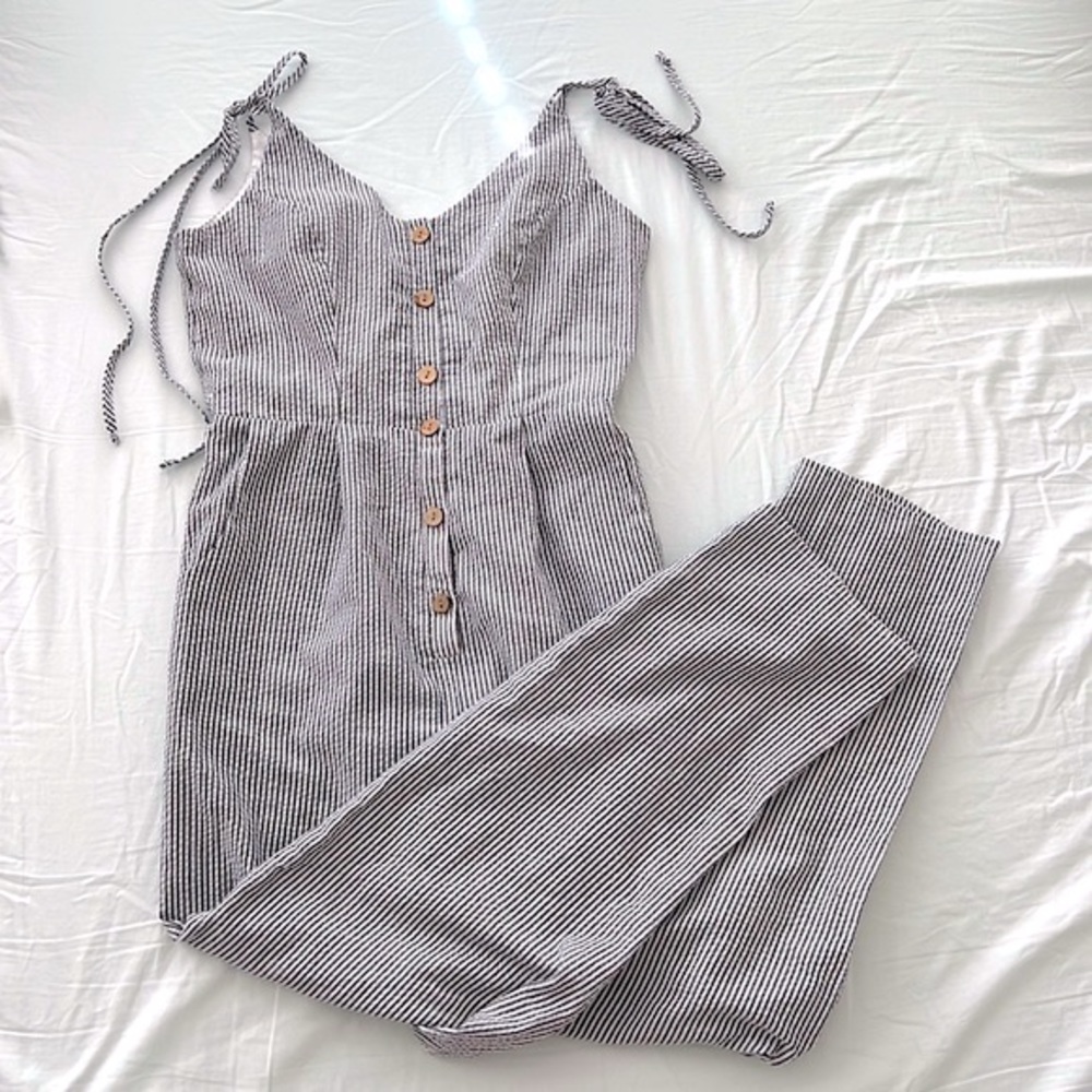 Women’s sleeveless jumper